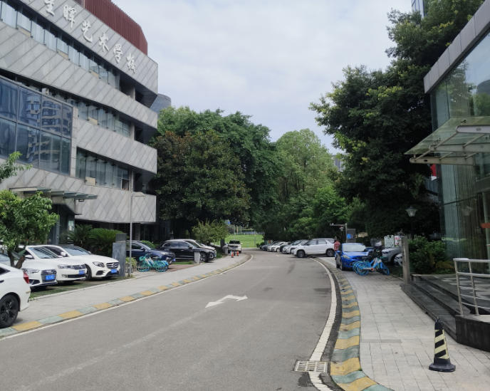 蓝光空港总部基地